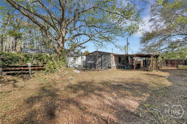 2106 Bolling Street, Savannah, GA 31404