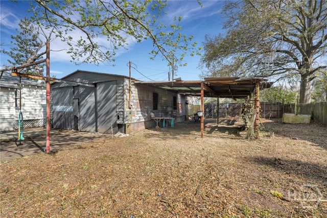 2106 Bolling Street, Savannah, GA 31404