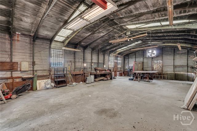 2106 Bolling Street, Savannah, GA 31404