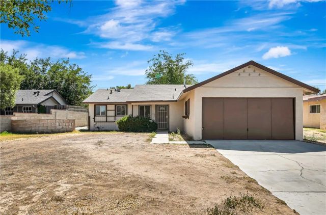 1438 W Avenue H-14, Lancaster, CA 93534