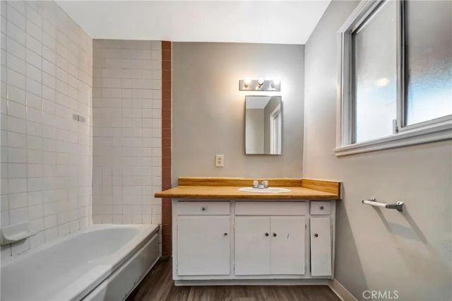 1438 W Avenue H-14, Lancaster, CA 93534