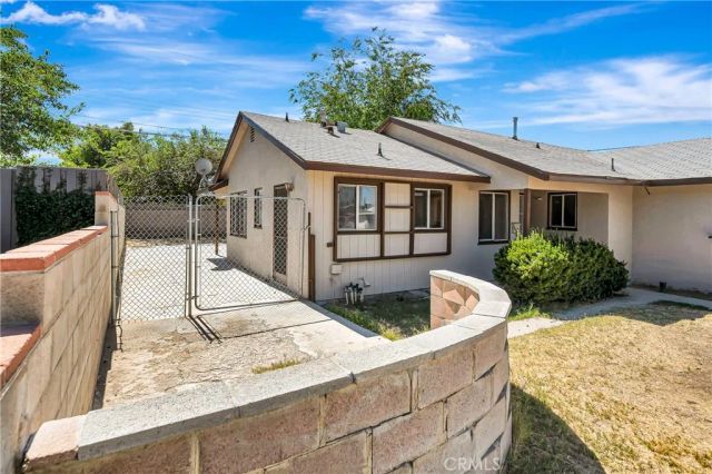 1438 W Avenue H-14, Lancaster, CA 93534