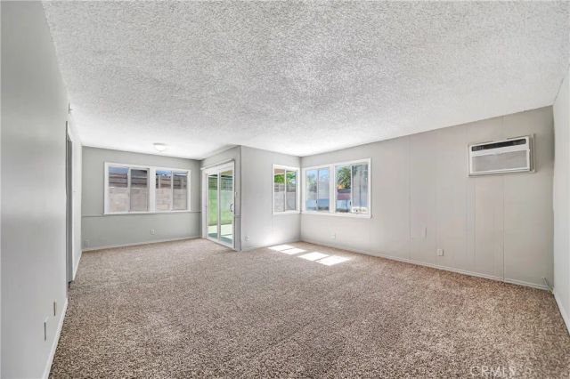1438 W Avenue H-14, Lancaster, CA 93534