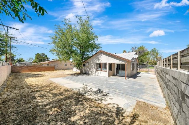 1438 W Avenue H-14, Lancaster, CA 93534