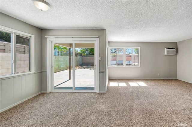 1438 W Avenue H-14, Lancaster, CA 93534
