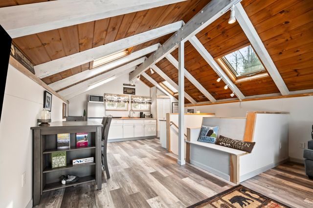 31 Juniper Way, Jackson, NH 03846