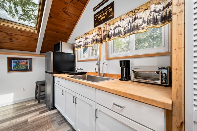 31 Juniper Way, Jackson, NH 03846