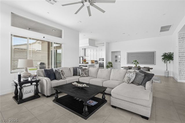 10253 Fairview Ridge Court, Las Vegas, NV 89166