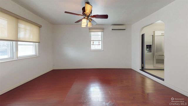 14708 32nd Avenue, Flushing, NY 11354