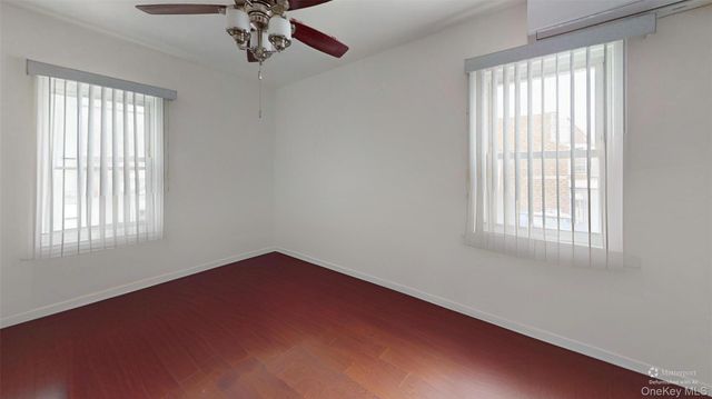 14708 32nd Avenue, Flushing, NY 11354