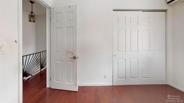 14708 32nd Avenue, Flushing, NY 11354