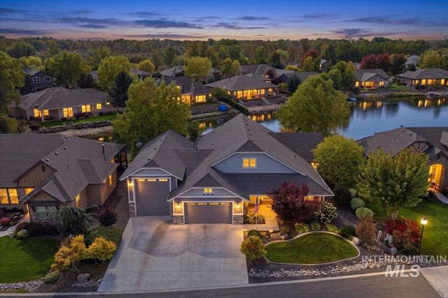 12093 W Pinewood River Lane, Star, ID 83669 property photo