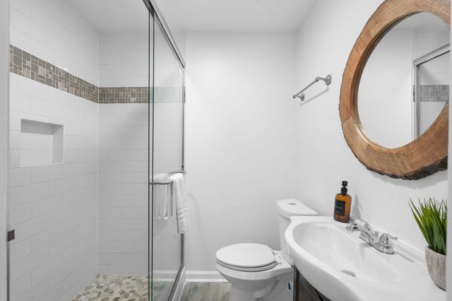 246 Barker Rd, Nashville, TN 37214