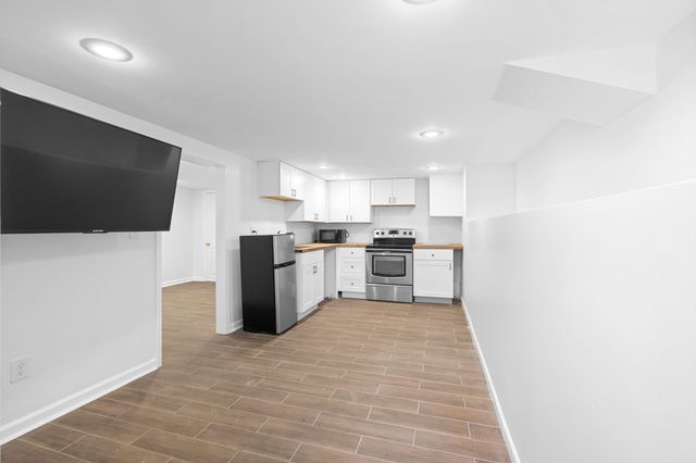 246 Barker Rd, Nashville, TN 37214