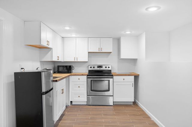 246 Barker Rd, Nashville, TN 37214