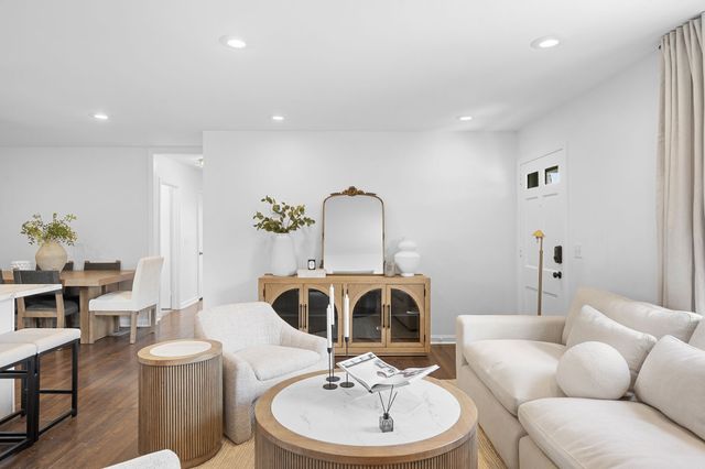 246 Barker Rd, Nashville, TN 37214