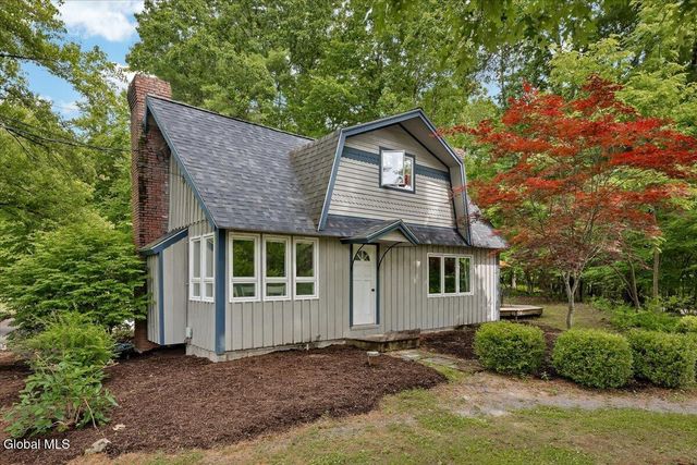 52 Ruggles Road, Saratoga Springs, NY 12866