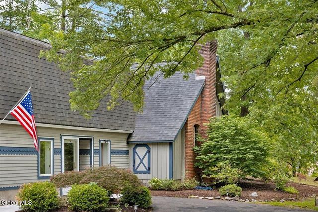 52 Ruggles Road, Saratoga Springs, NY 12866