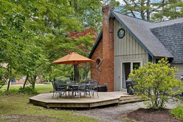 52 Ruggles Road, Saratoga Springs, NY 12866