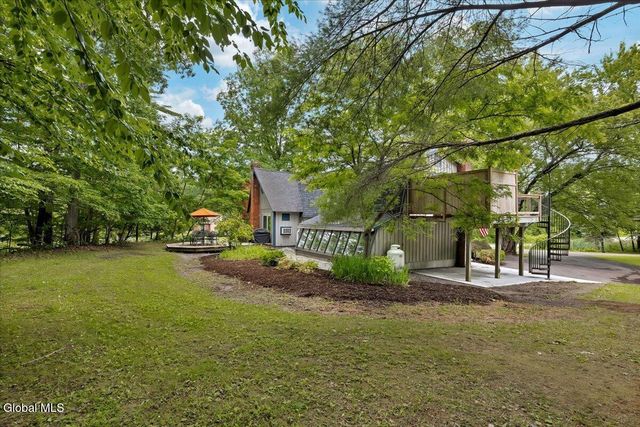 52 Ruggles Road, Saratoga Springs, NY 12866