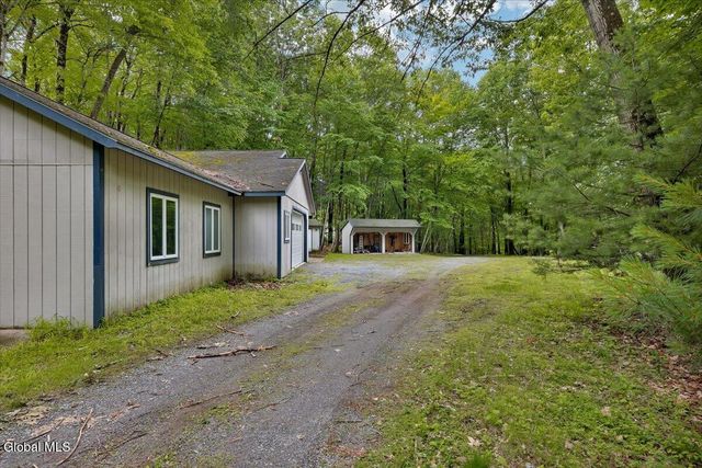52 Ruggles Road, Saratoga Springs, NY 12866