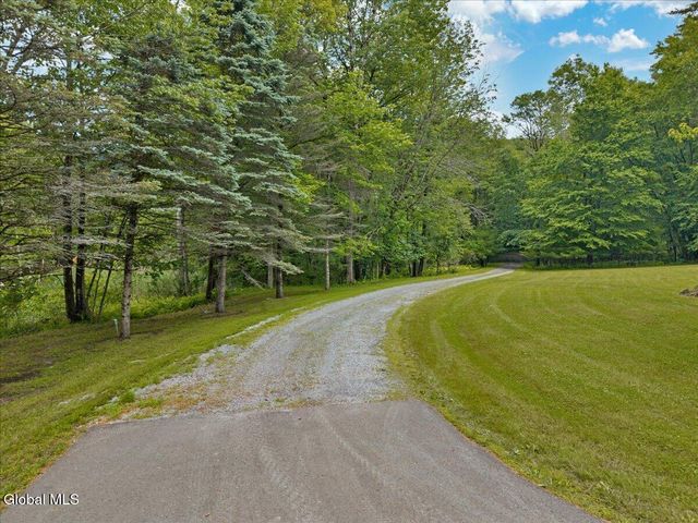 52 Ruggles Road, Saratoga Springs, NY 12866