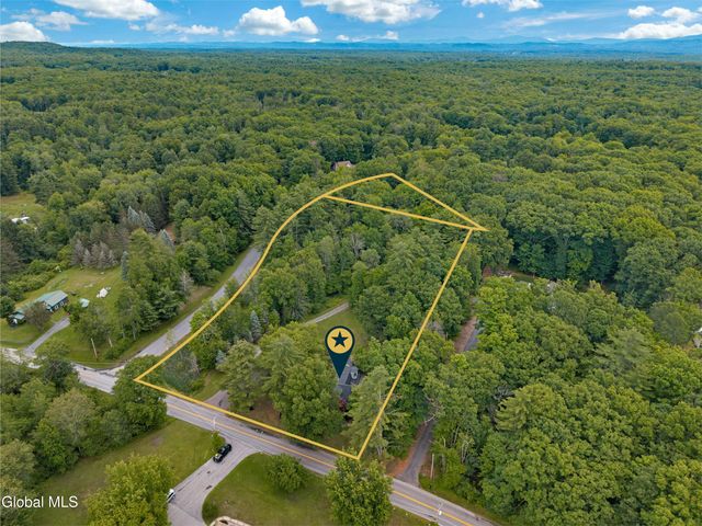 52 Ruggles Road, Saratoga Springs, NY 12866