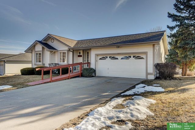 8141 S 69th Street, La Vista, NE 68128