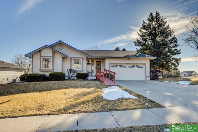 8141 S 69th Street, La Vista, NE 68128