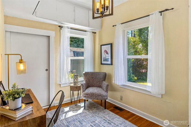 7729 12th Avenue SW, Seattle, WA 98106