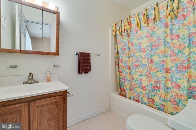 899 N GLEBE RD, Montross, VA 22520
