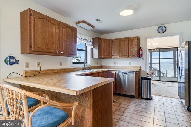 899 N GLEBE RD, Montross, VA 22520