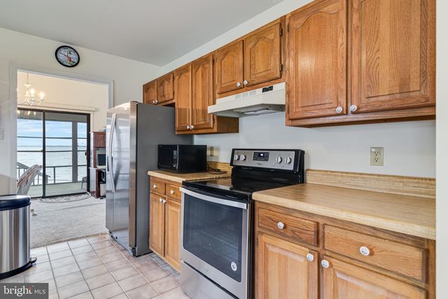 899 N GLEBE RD, Montross, VA 22520
