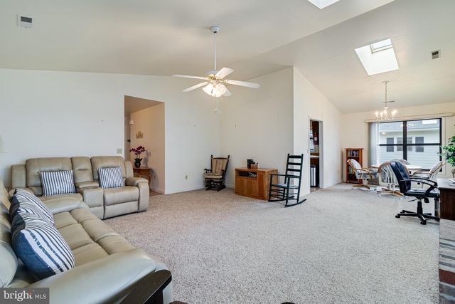 899 N GLEBE RD, Montross, VA 22520