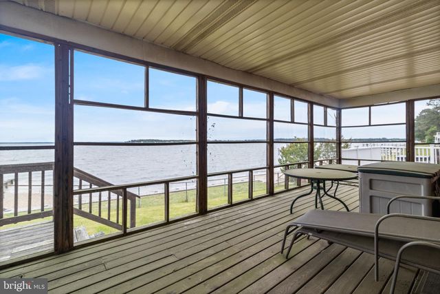899 N GLEBE RD, Montross, VA 22520