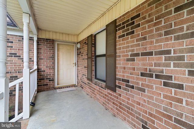 899 N GLEBE RD, Montross, VA 22520