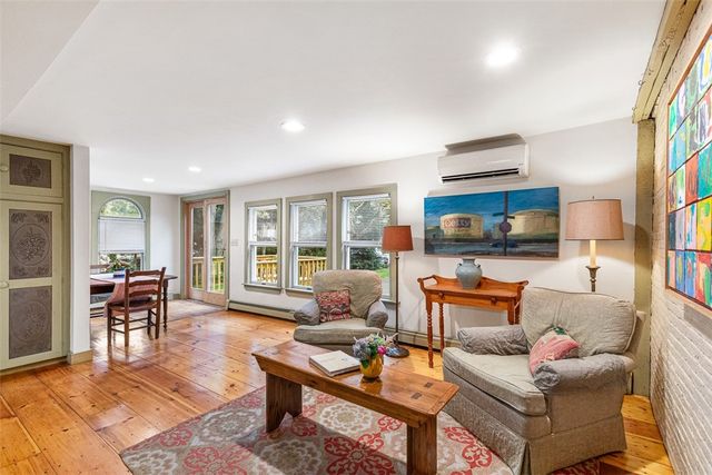 462 Ledge Road, Seekonk, MA 02771