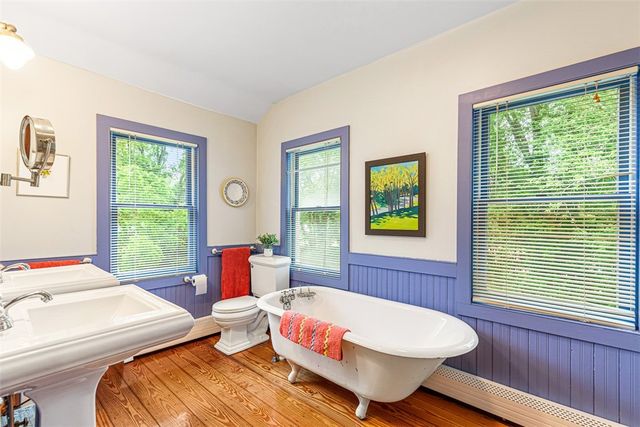 462 Ledge Road, Seekonk, MA 02771