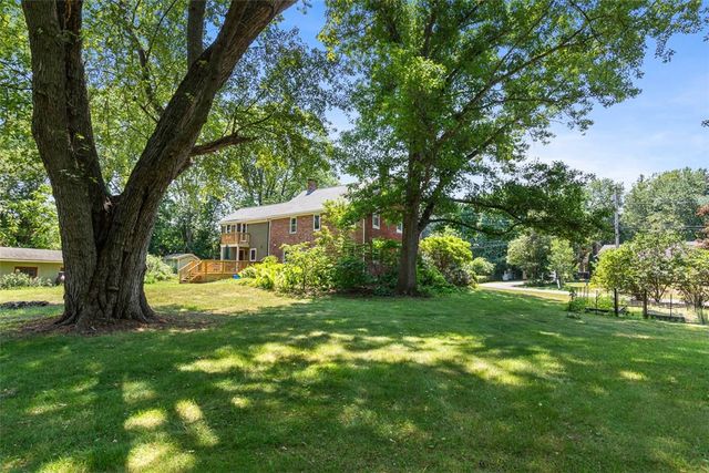 462 Ledge Road, Seekonk, MA 02771