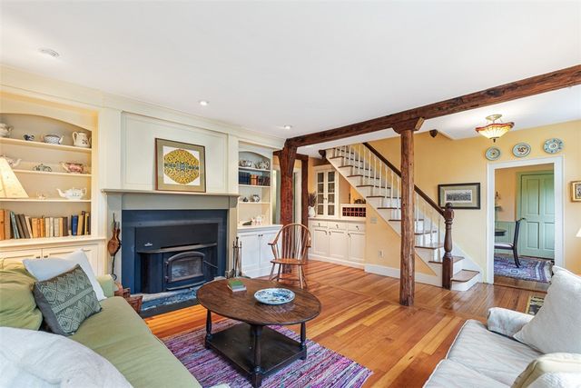 462 Ledge Road, Seekonk, MA 02771