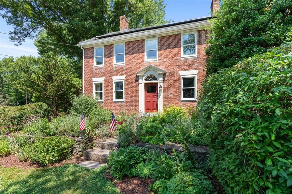 462 Ledge Road, Seekonk, MA 02771