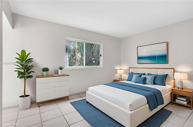 50 Ocean Lane Dr 108, Key Biscayne, FL 33149