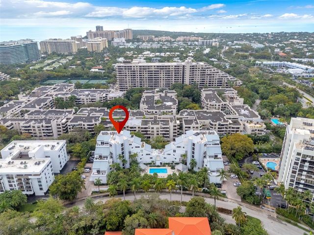 50 Ocean Lane Dr 108, Key Biscayne, FL 33149