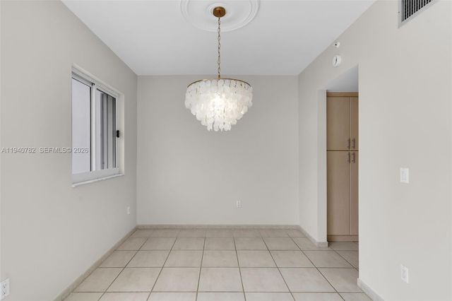 50 Ocean Lane Dr 108, Key Biscayne, FL 33149