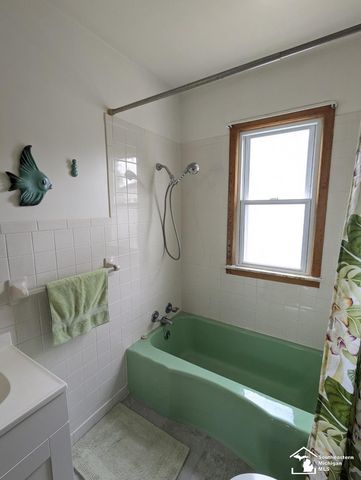 3585 Vivian Road, Frenchtown Twp, MI 48162
