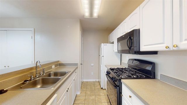 1141 Oney Hervey Drive, College Station, TX 77840