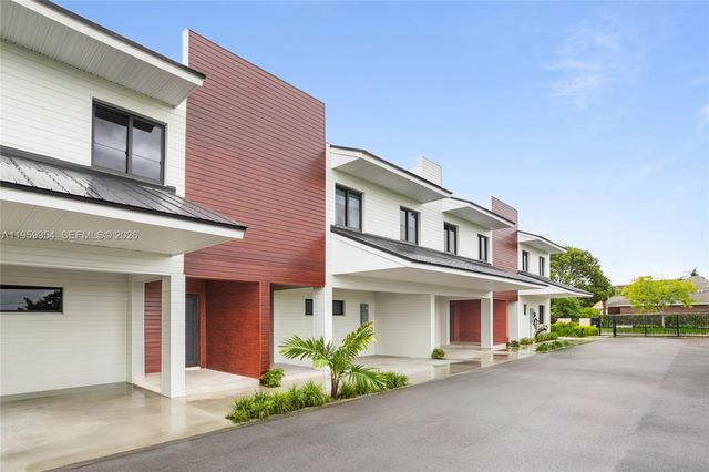 916 NW 10 STREET 5, Florida City, FL 33034