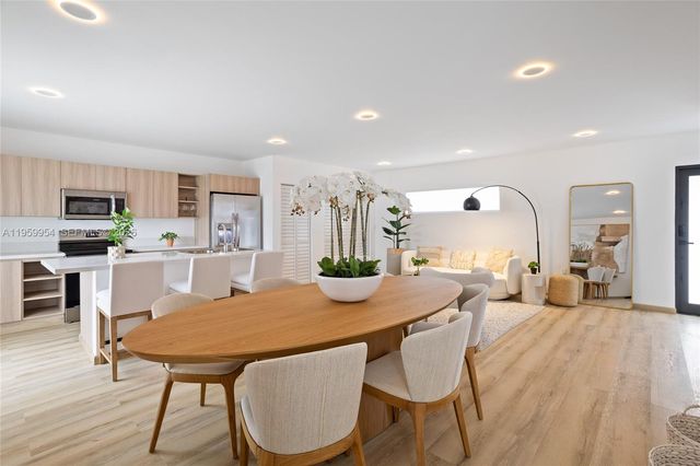 916 NW 10 STREET 5, Florida City, FL 33034