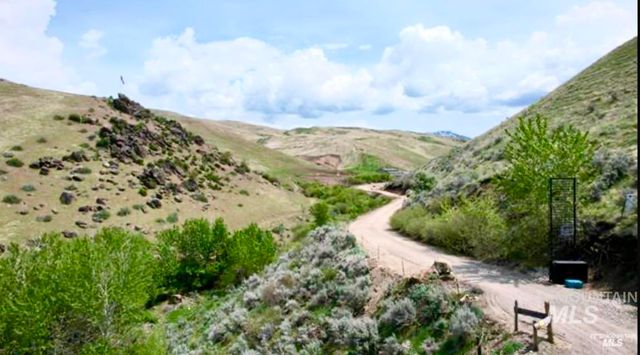 5934 New Highway 55, Horseshoe Bend, ID 83629