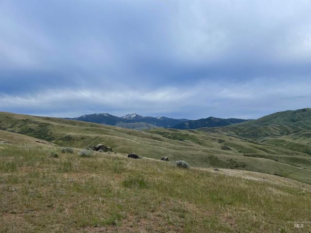 5934 New Highway 55, Horseshoe Bend, ID 83629